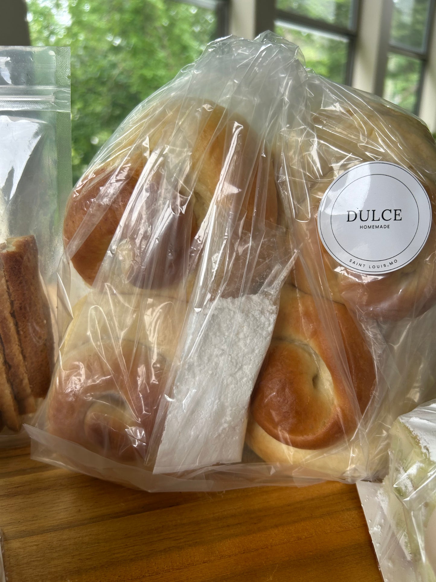 Aguilnaldo Christmas Box