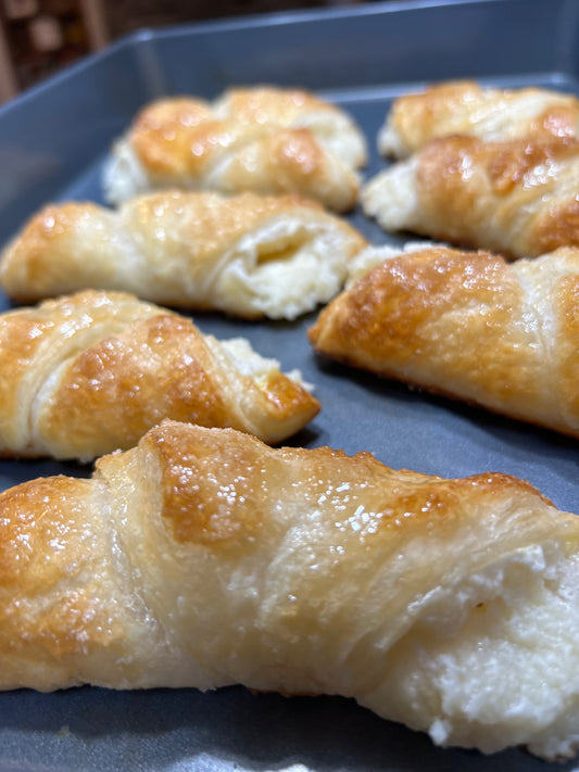 Original Quesitos Puff Pastry Filled With Sweet Cheese- Box of 8 Pieces